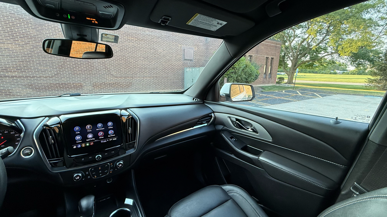 Chevrolet Traverse LT Leather FWD 2023 Chevrolet Traverse LT Leather FWD 2023