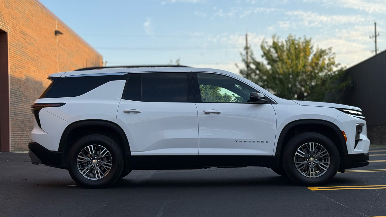 Chevrolet Traverse LT AWD 2024 Chevrolet Traverse LT AWD 2024