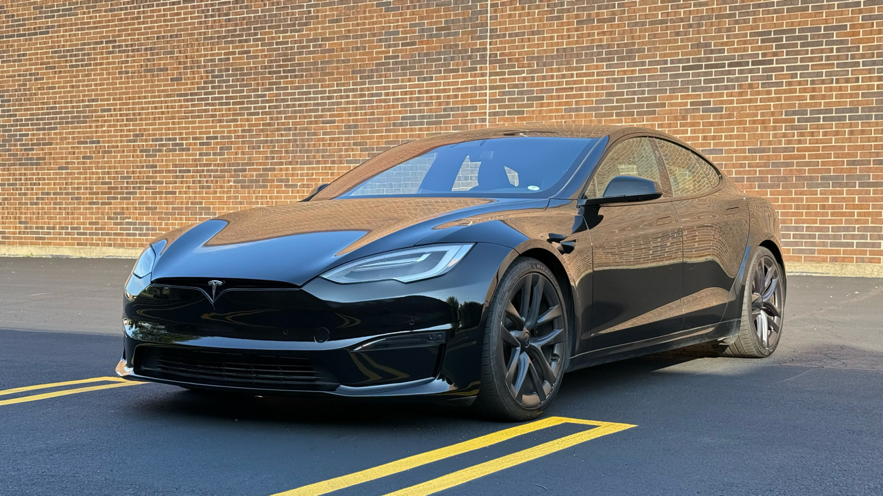 Tesla Model S Plaid AWD 2021 Tesla Model S Plaid AWD 2021