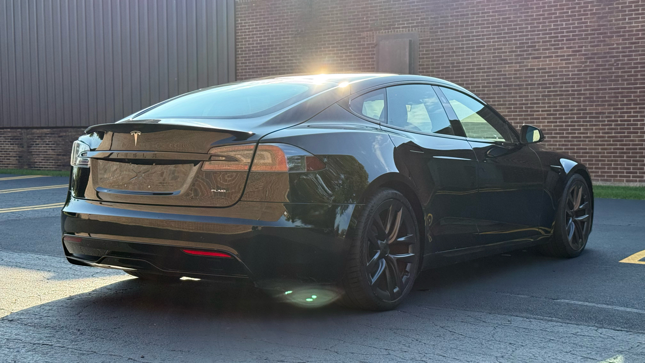 Tesla Model S Plaid AWD 2021 Tesla Model S Plaid AWD 2021