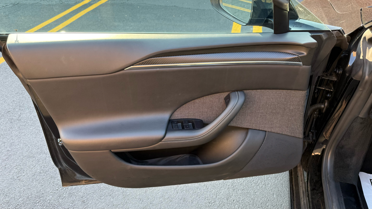 Tesla Model S Plaid AWD 2021 Tesla Model S Plaid AWD 2021