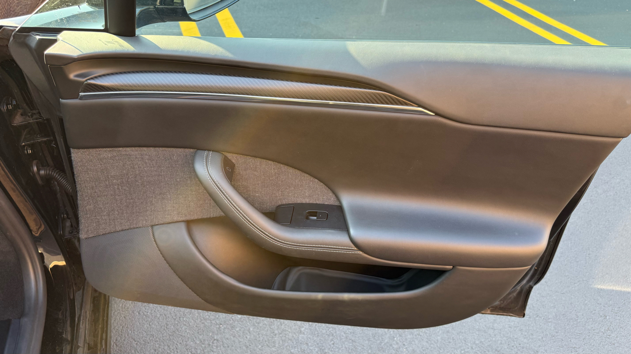 Tesla Model S Plaid AWD 2021 Tesla Model S Plaid AWD 2021