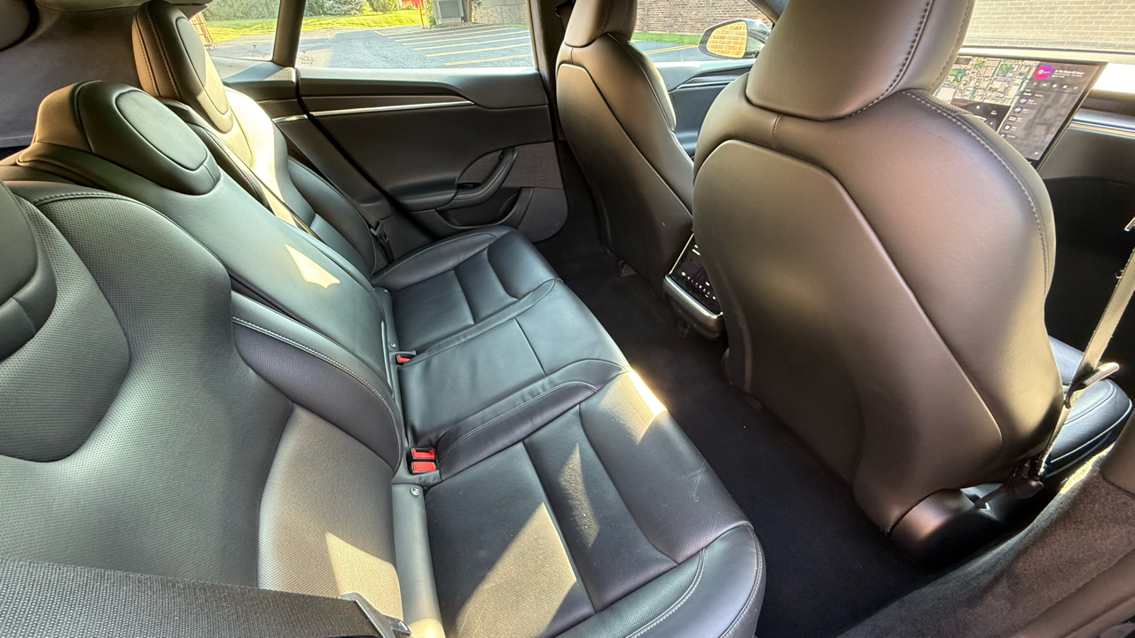 Tesla Model S Plaid AWD 2021 Tesla Model S Plaid AWD 2021