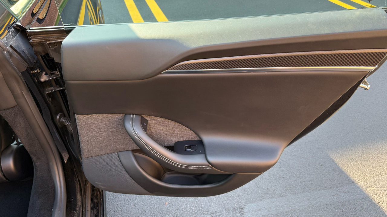 Tesla Model S Plaid AWD 2021 Tesla Model S Plaid AWD 2021