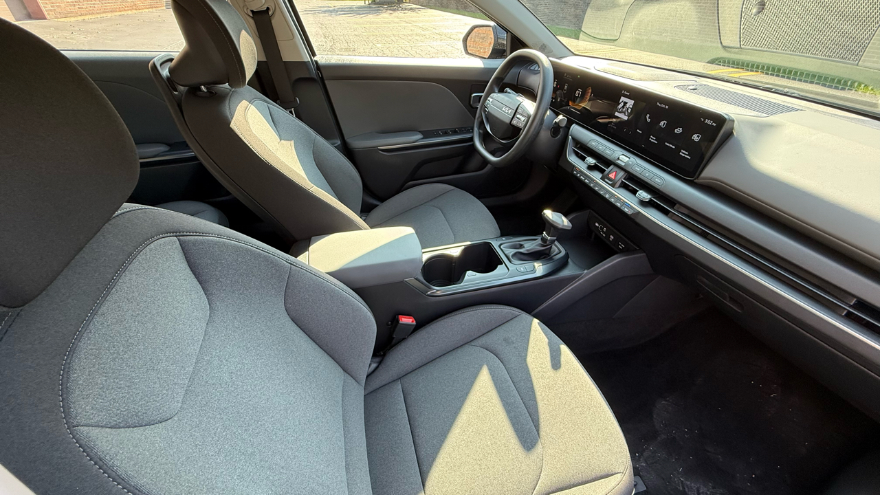 Kia K4 LX 2025 Kia K4 LX 2025