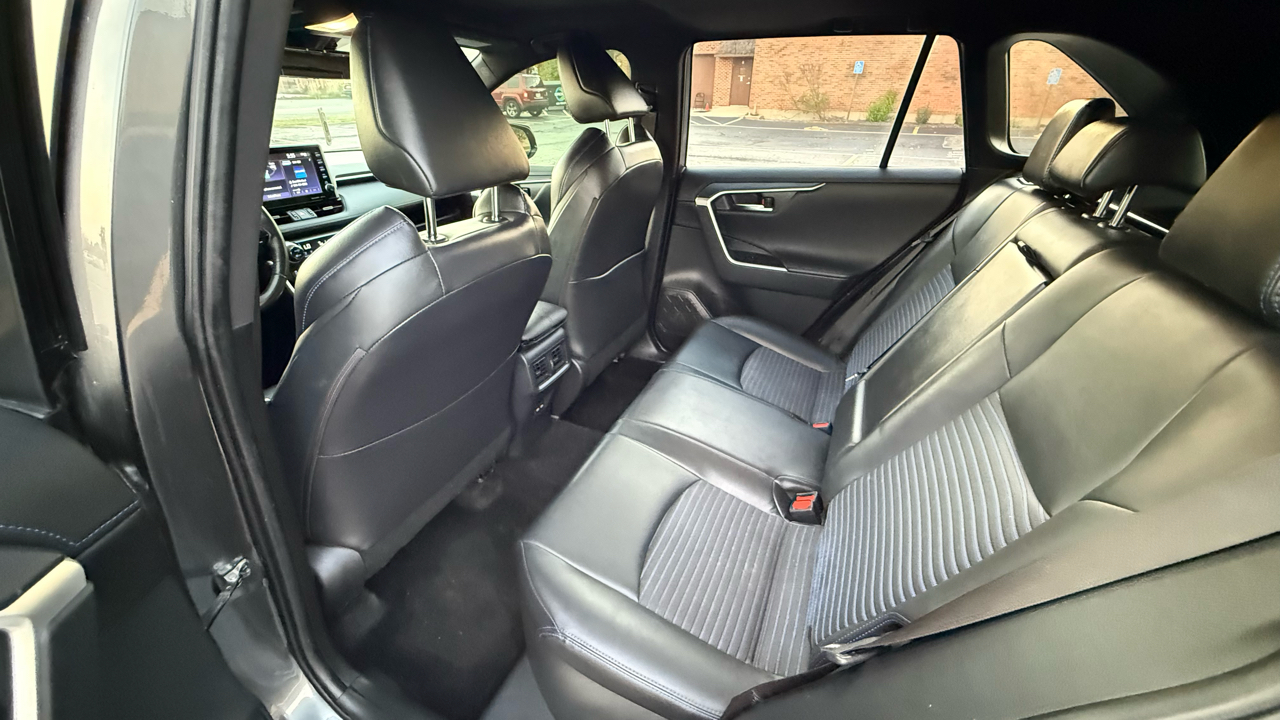 Toyota RAV4 Hybrid XSE 2022 Toyota RAV4 Hybrid XSE 2022