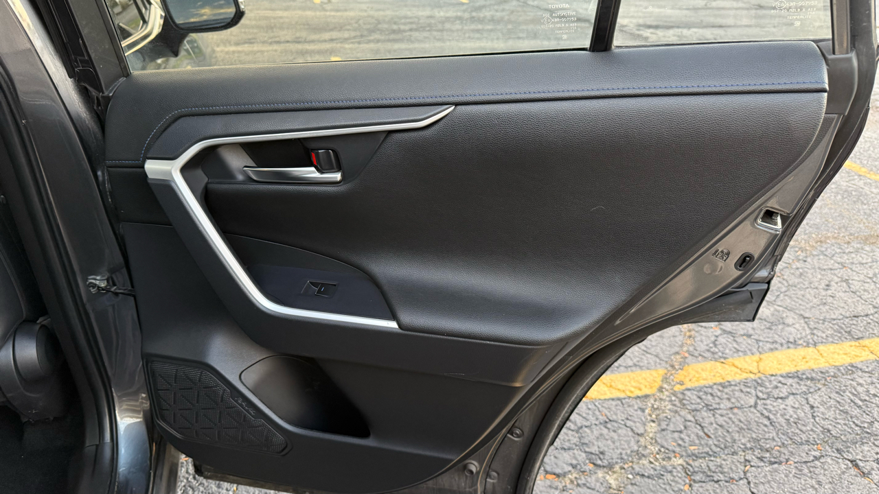 Toyota RAV4 Hybrid XSE 2022 Toyota RAV4 Hybrid XSE 2022