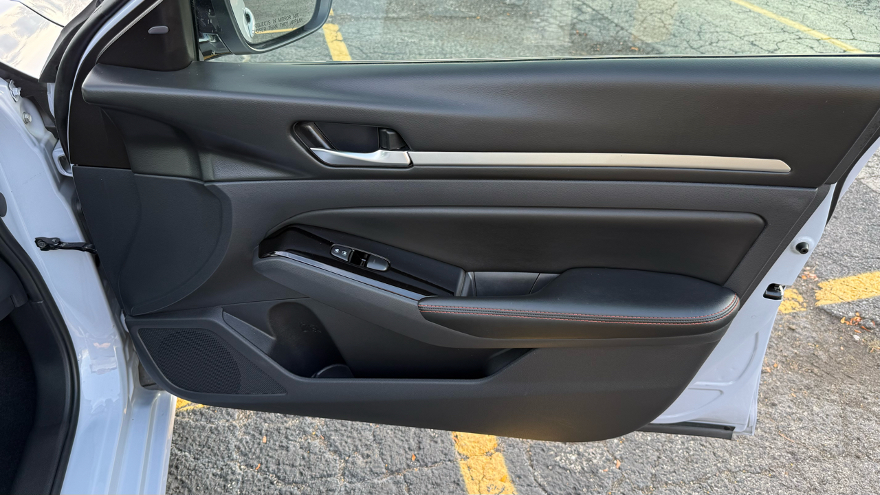 Nissan Altima 2.5 SR 2025 Nissan Altima 2.5 SR 2025