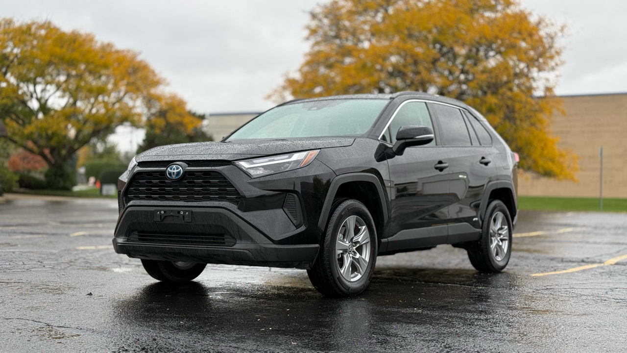 Toyota RAV4 Hybrid XLE 2024 Toyota RAV4 Hybrid XLE 2024