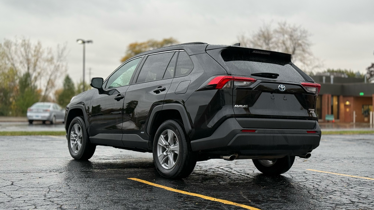 Toyota RAV4 Hybrid XLE 2024 Toyota RAV4 Hybrid XLE 2024