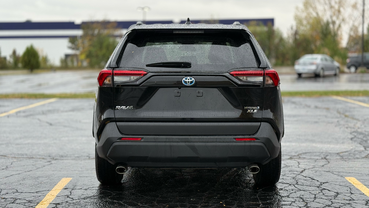 Toyota RAV4 Hybrid XLE 2024 Toyota RAV4 Hybrid XLE 2024