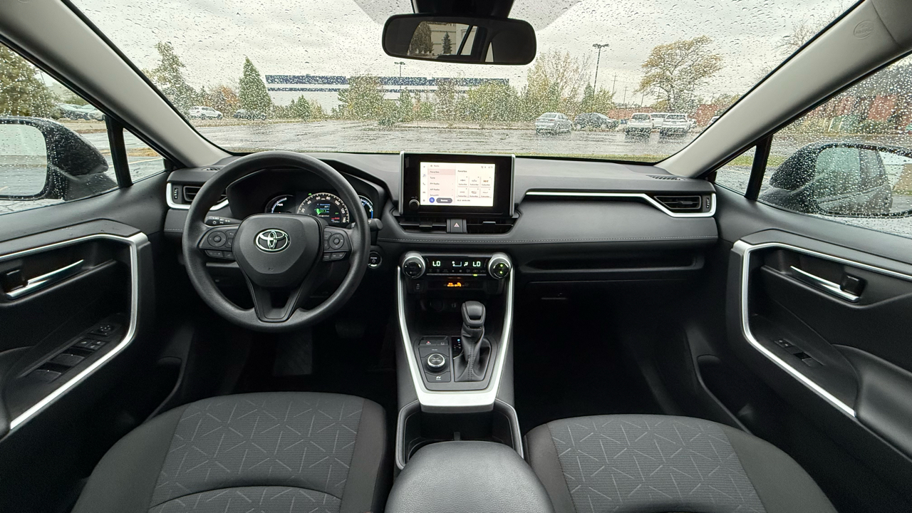 Toyota RAV4 Hybrid XLE 2024 Toyota RAV4 Hybrid XLE 2024