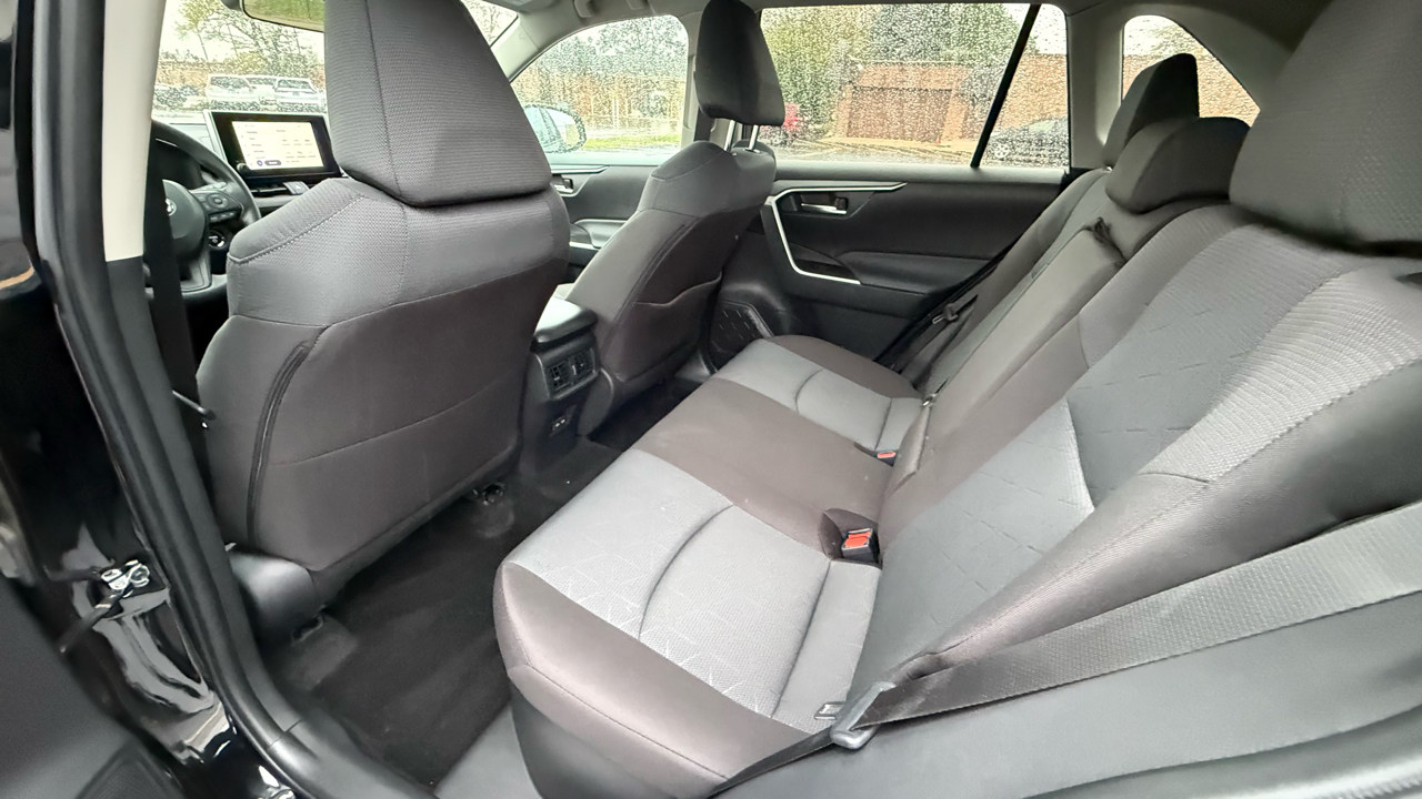 Toyota RAV4 Hybrid XLE 2024 Toyota RAV4 Hybrid XLE 2024