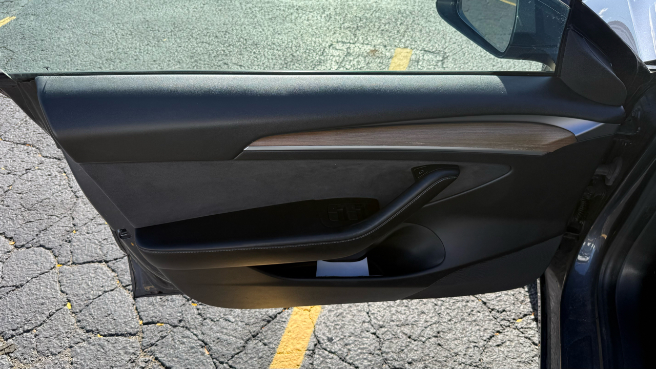 Tesla Model 3 Standard Range Plus 2022 Tesla Model 3 Standard Range Plus 2022