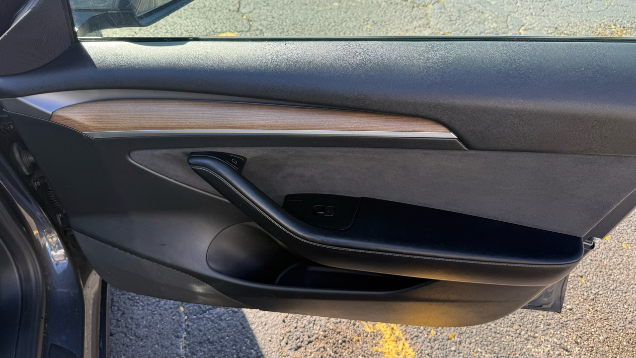 Tesla Model 3 Standard Range Plus 2022 Tesla Model 3 Standard Range Plus 2022