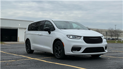 2024 Chrysler Pacifica Hybrid 