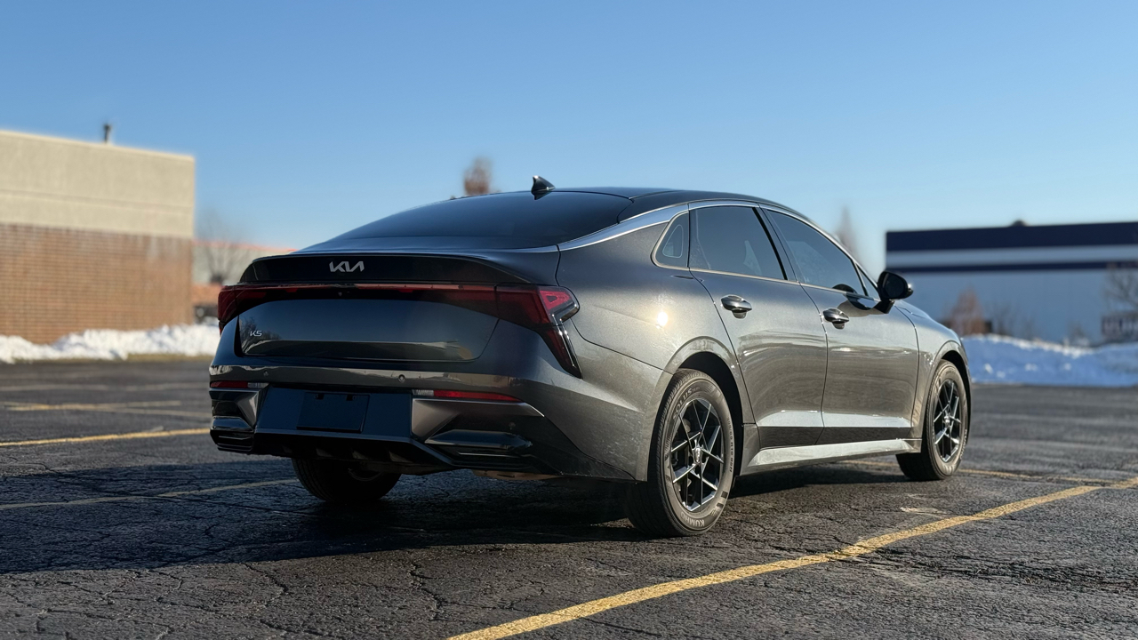 Kia K5 LXS 2025
