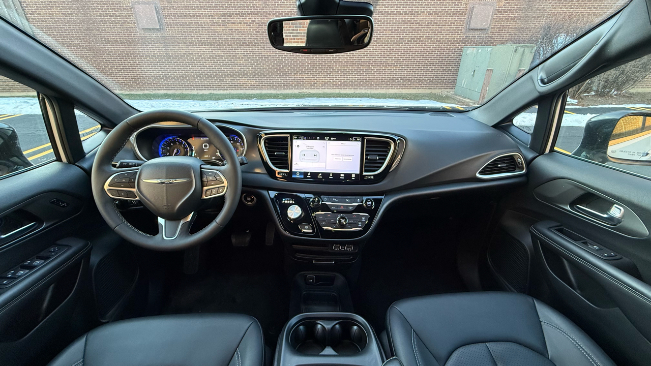 Chrysler Pacifica Select 2025