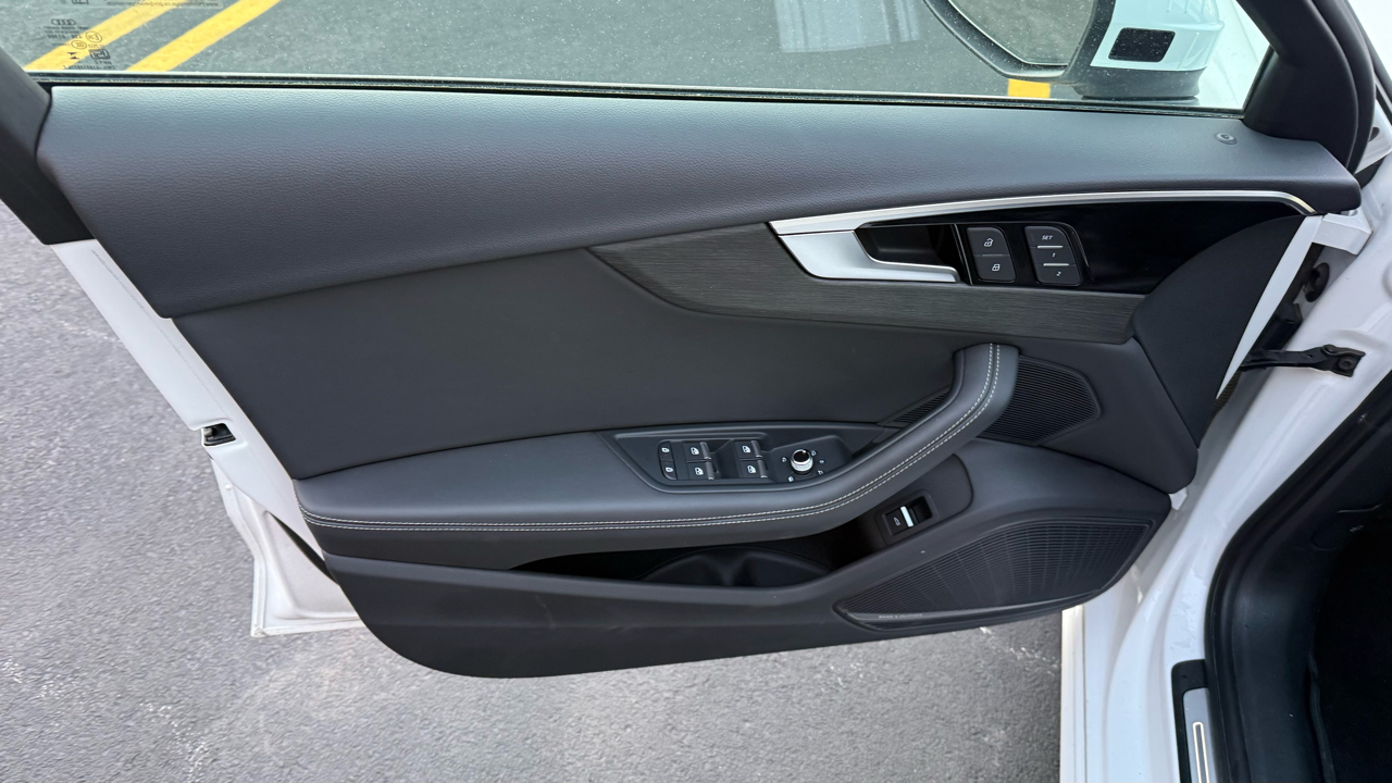 Audi A4 Prestige 40 TFSI quattro 2024