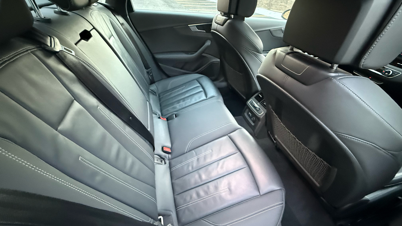 Audi A4 Prestige 40 TFSI quattro 2024