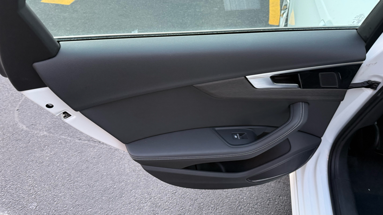 Audi A4 Prestige 40 TFSI quattro 2024