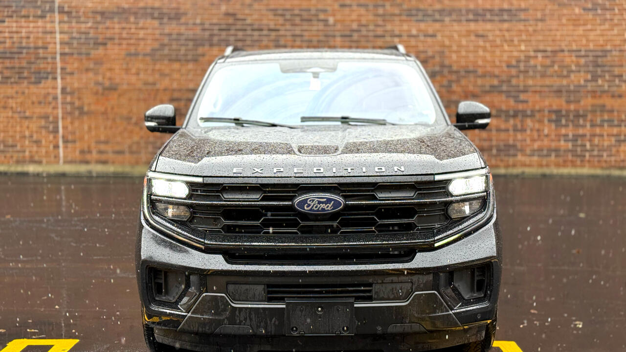Ford Expedition Active 4WD 2025