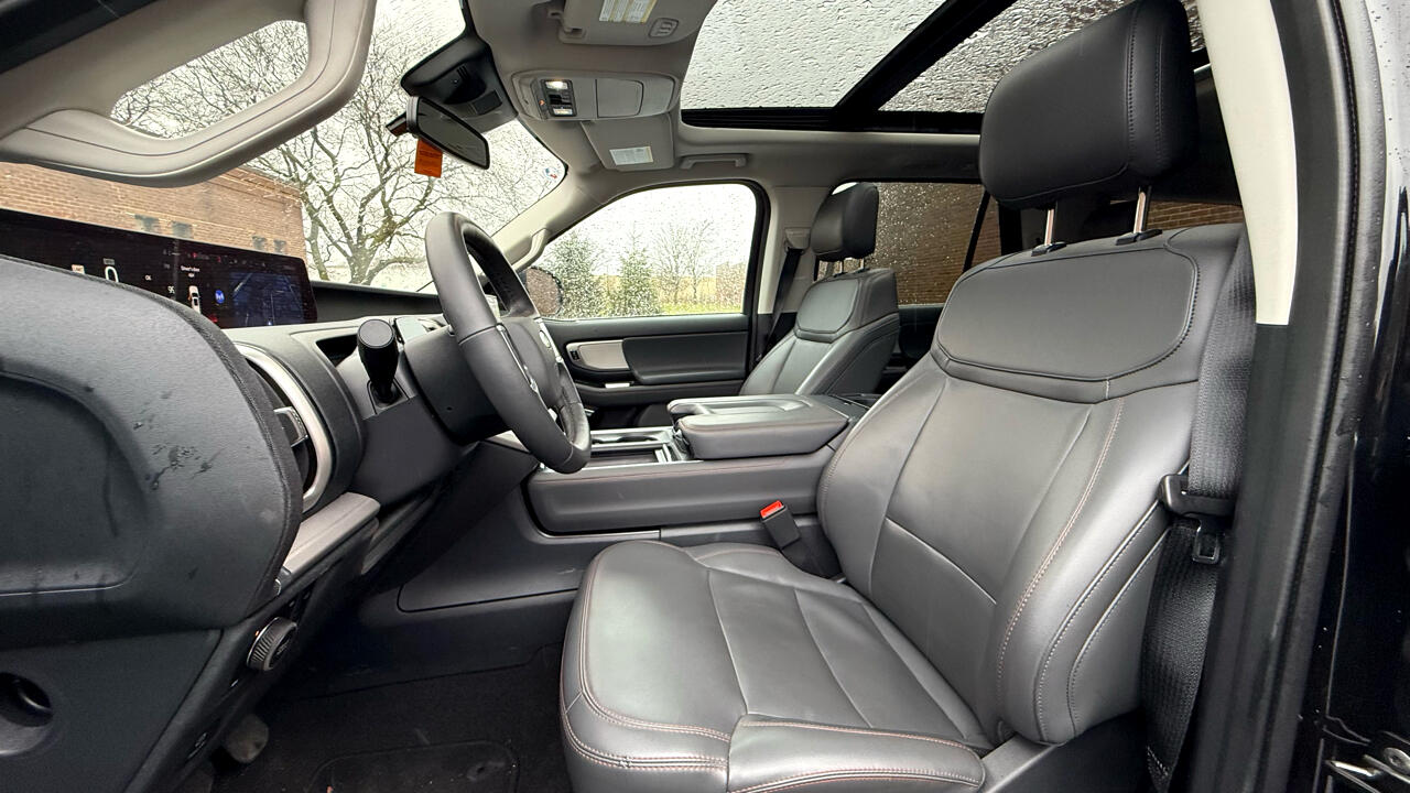 Ford Expedition Active 4WD 2025