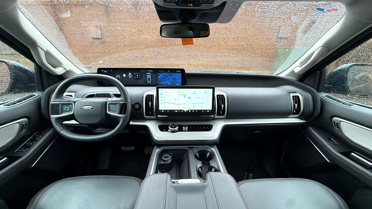 Ford Expedition Active 4WD 2025