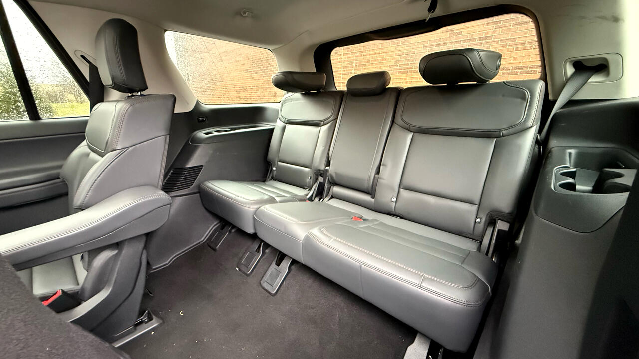 Ford Expedition Active 4WD 2025