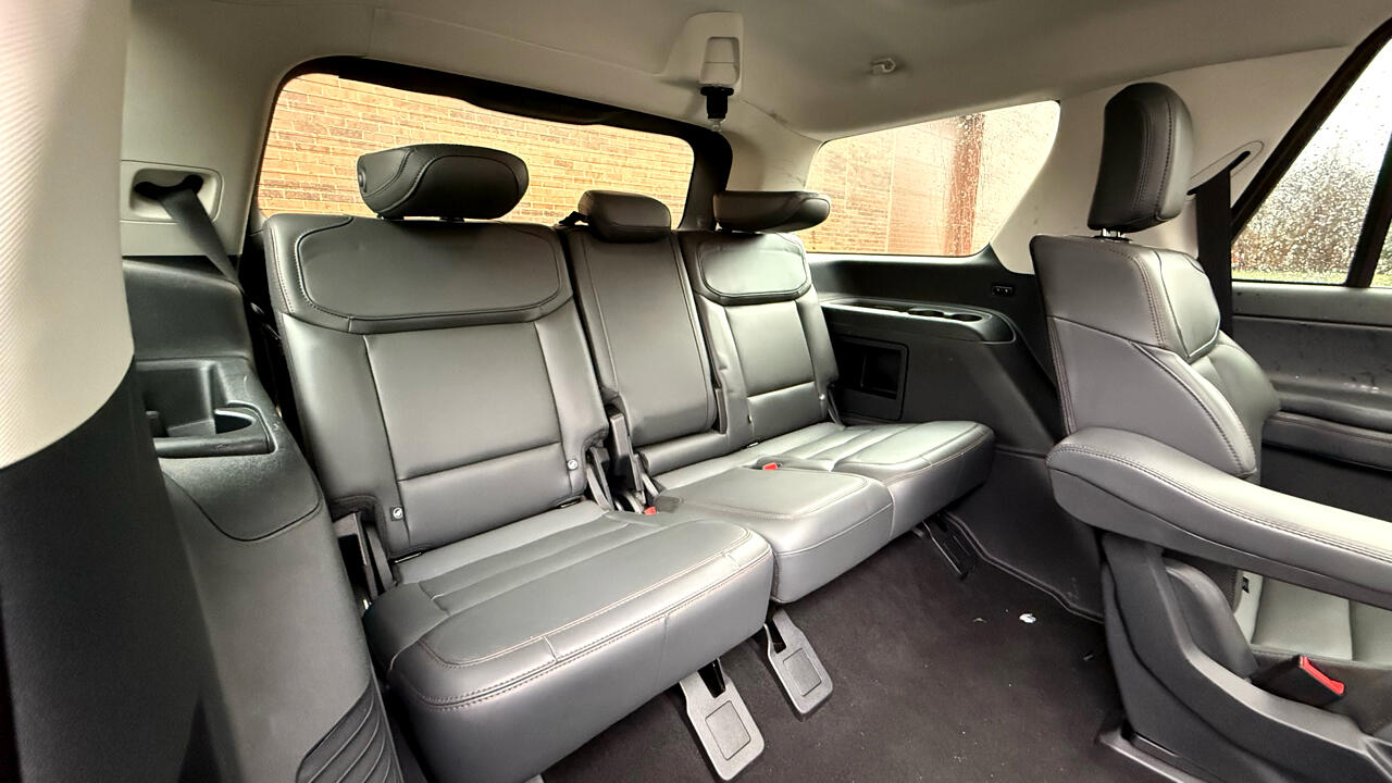 Ford Expedition Active 4WD 2025