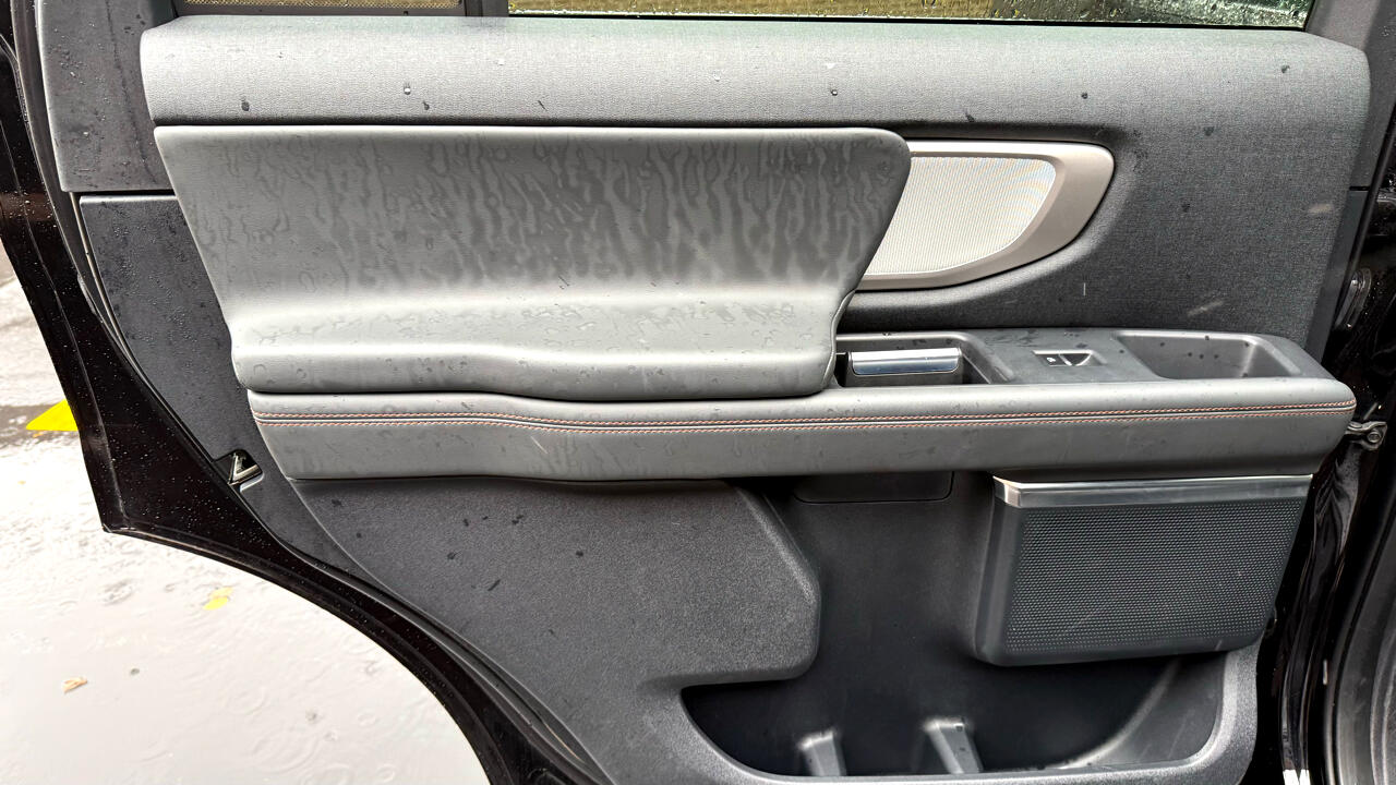 Ford Expedition Active 4WD 2025