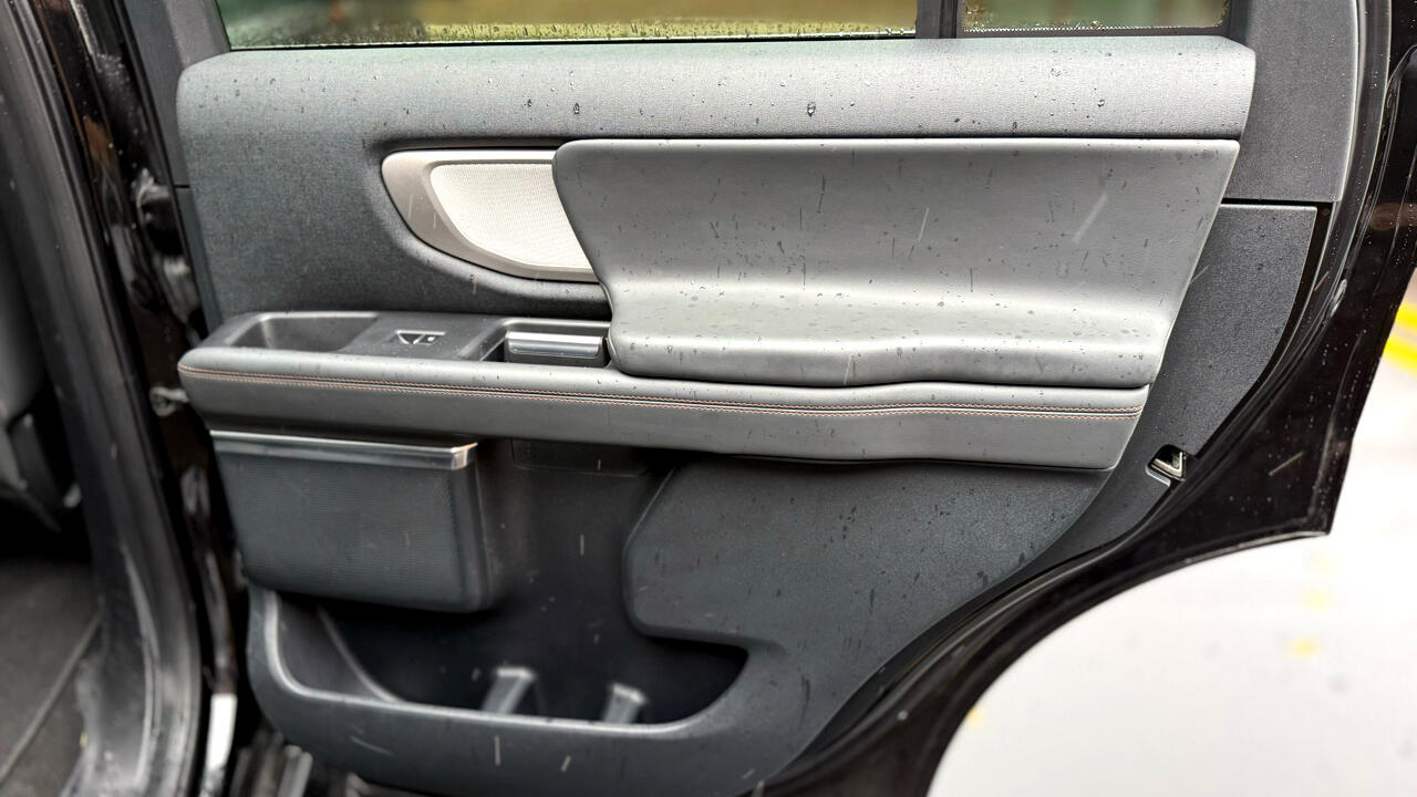 Ford Expedition Active 4WD 2025