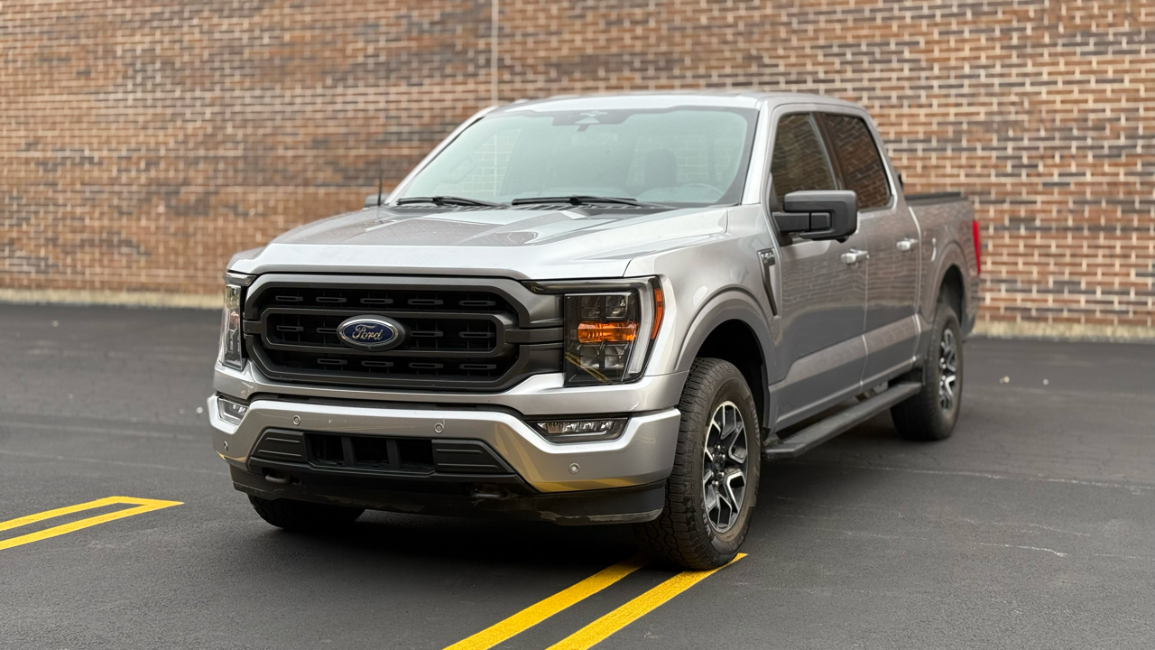 Ford F-150 Lariat SuperCrew 5.5-ft. Bed 4WD 2023