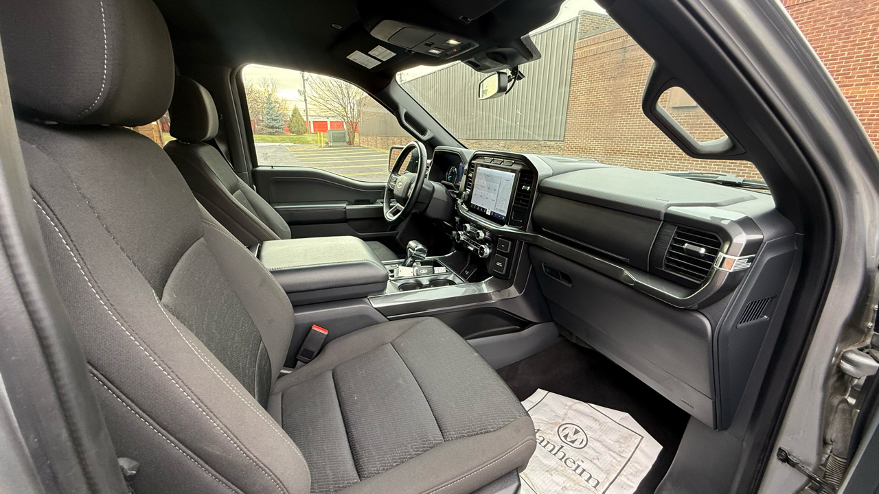 Ford F-150 Lariat SuperCrew 5.5-ft. Bed 4WD 2023