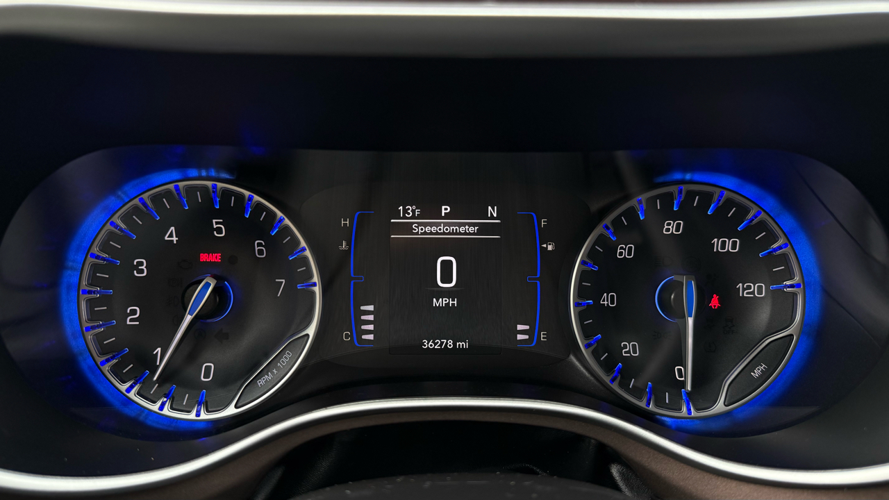 Chrysler Voyager LX 2024