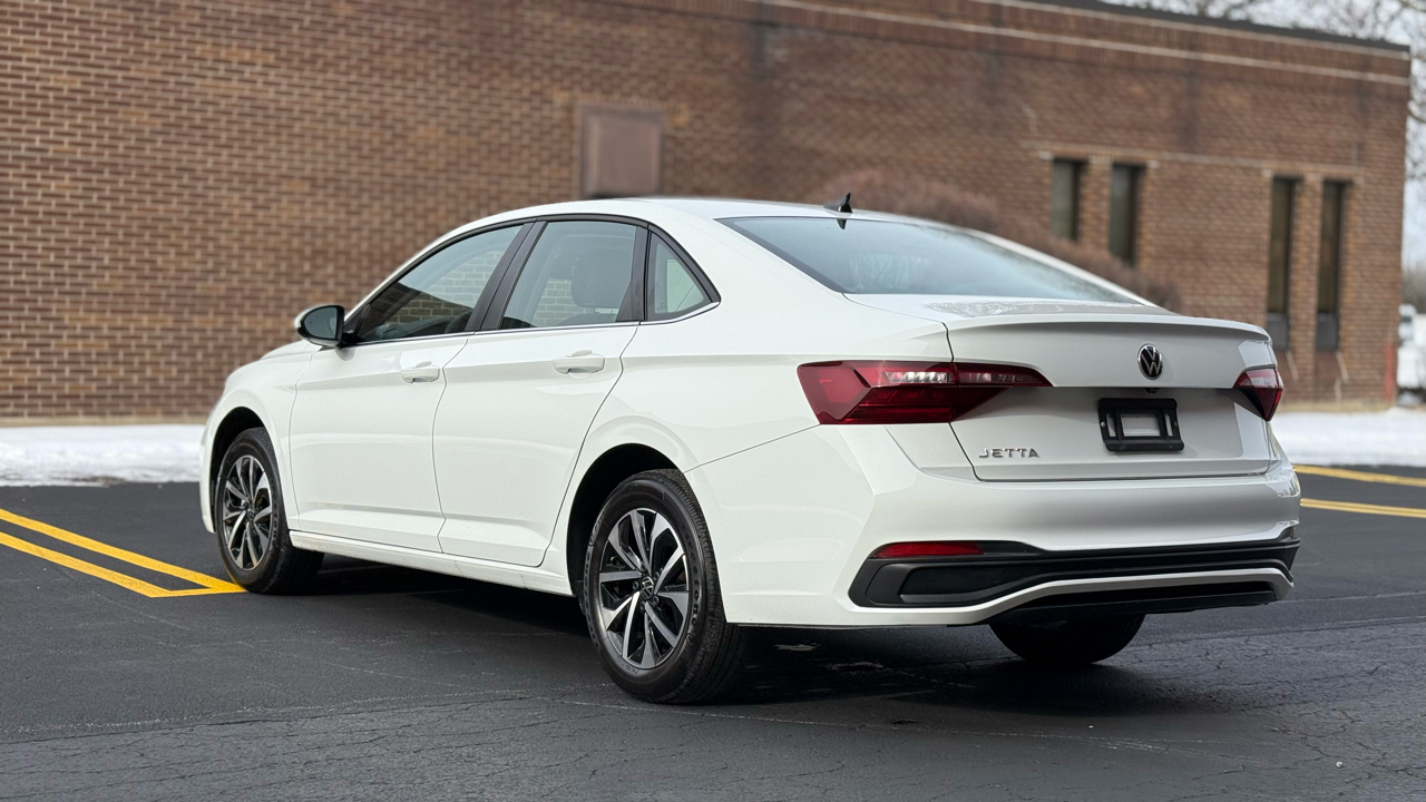 Volkswagen Jetta S 2024