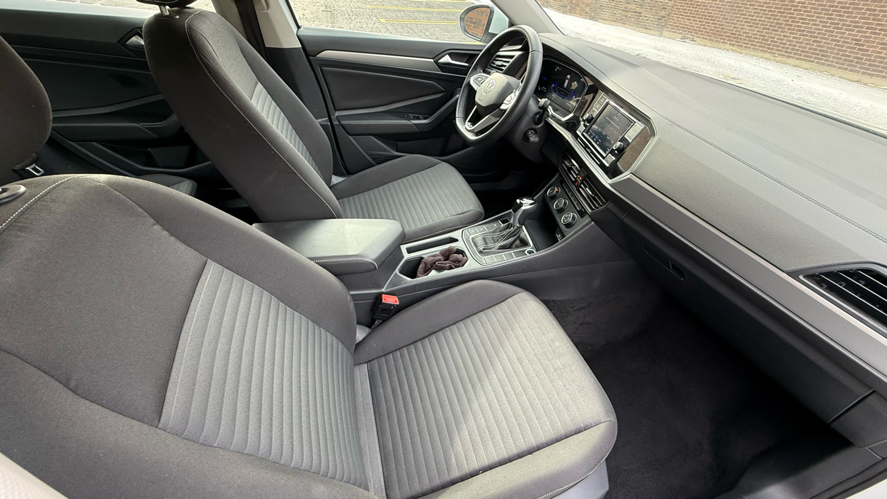 Volkswagen Jetta S 2024