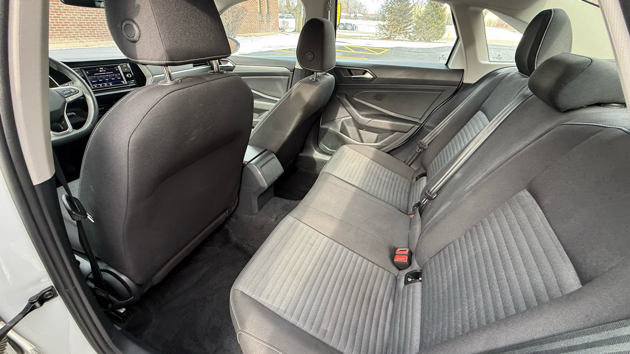 Volkswagen Jetta S 2024