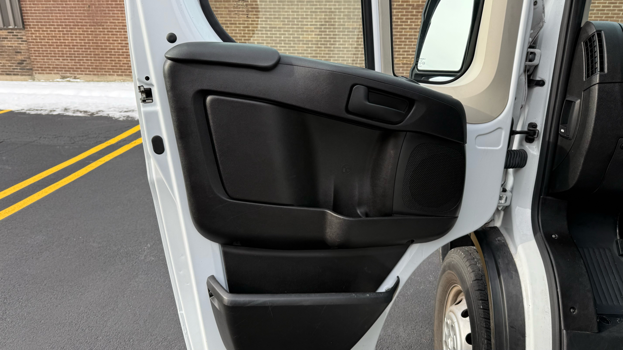 RAM Promaster 3500 Standard Roof 136-in. WB 2020