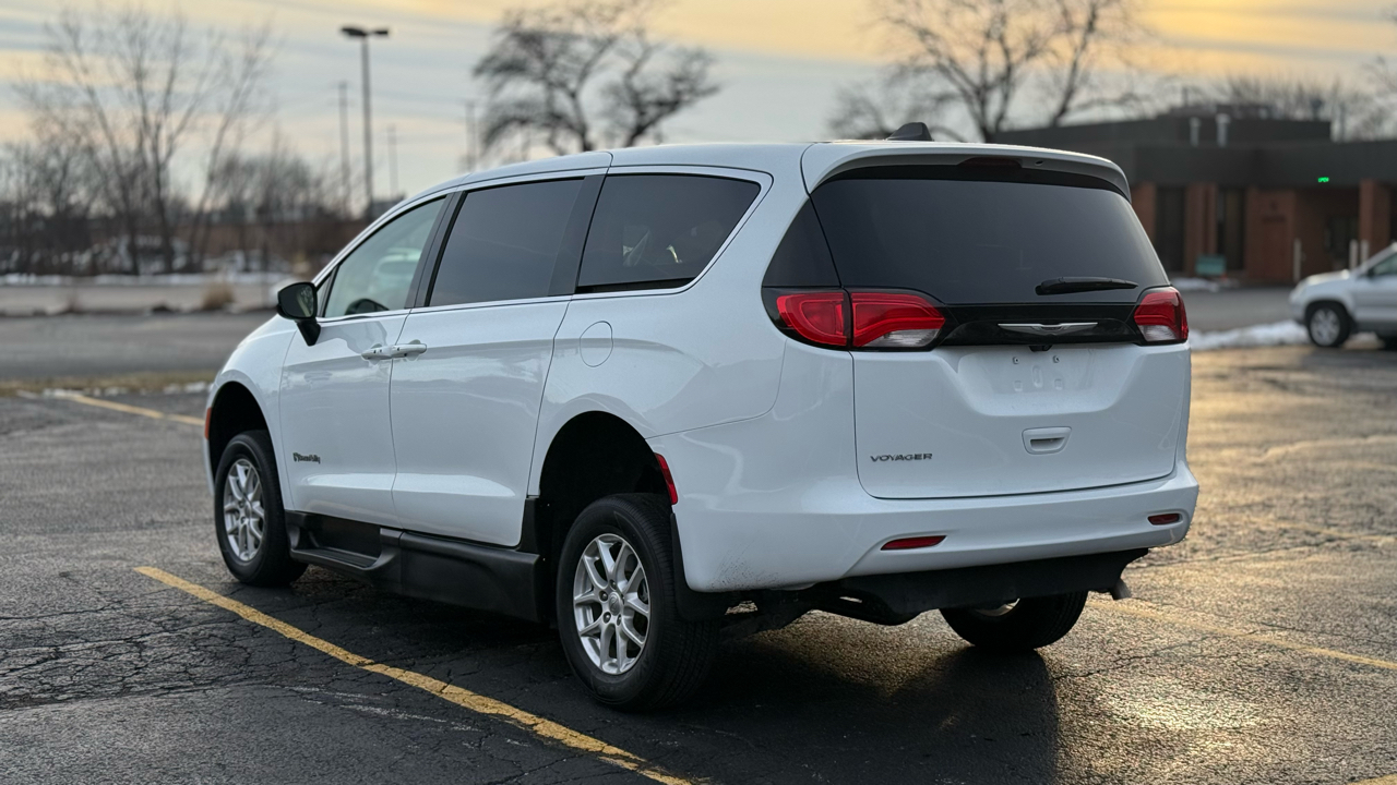 Chrysler Voyager LX 2023