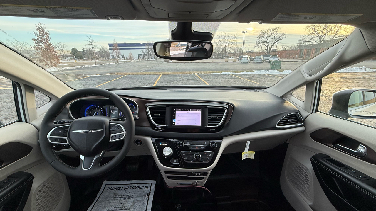 Chrysler Voyager LX 2023