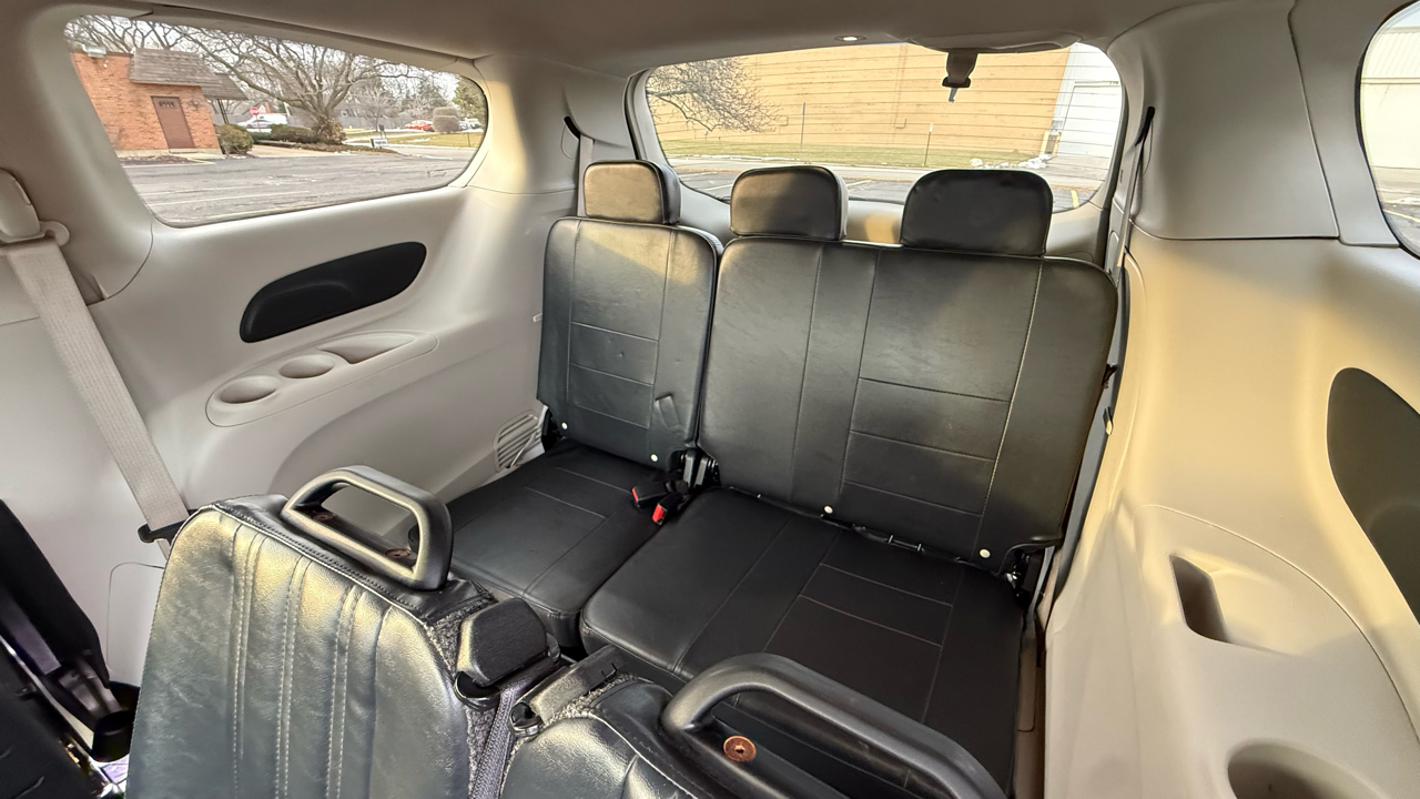 Chrysler Voyager LX 2023