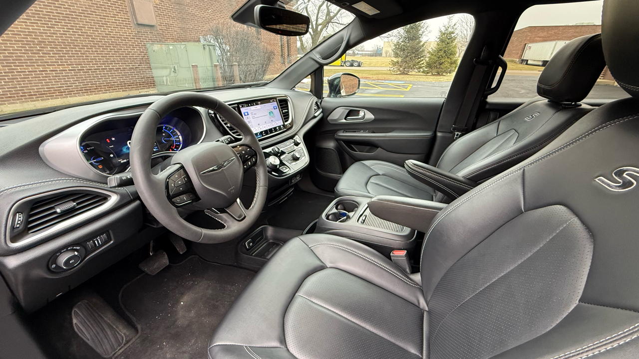 Chrysler Pacifica Hybrid Select 2024