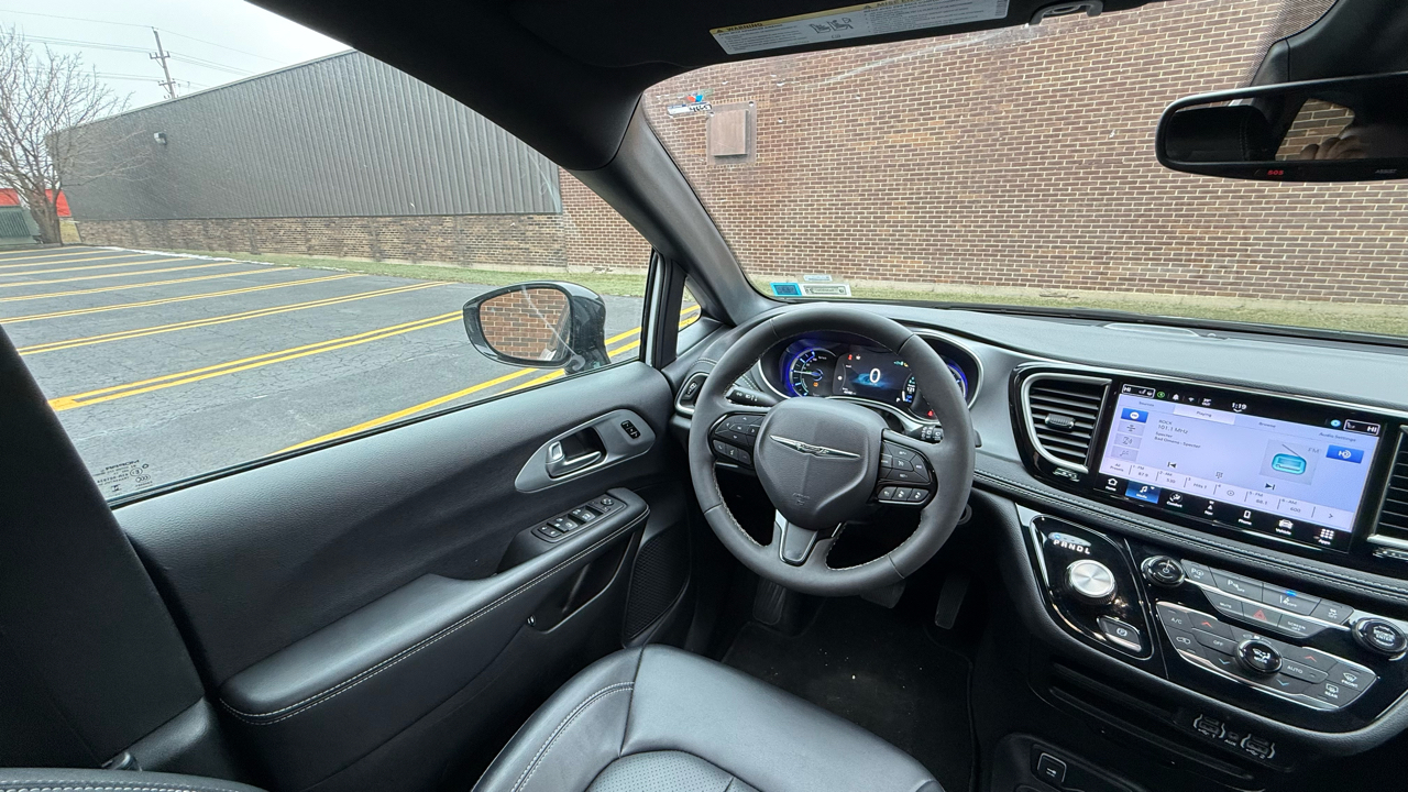 Chrysler Pacifica Hybrid Select 2024