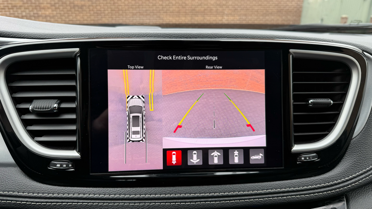 Chrysler Pacifica Hybrid Select 2024