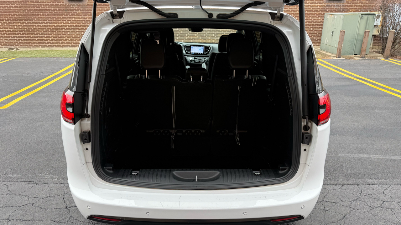 Chrysler Pacifica Hybrid Select 2024