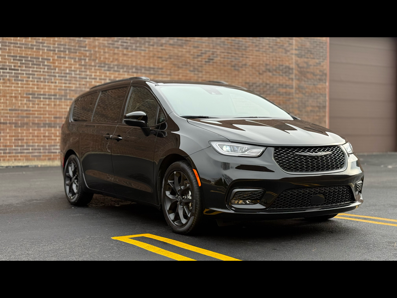 Chrysler Pacifica Limited 2025