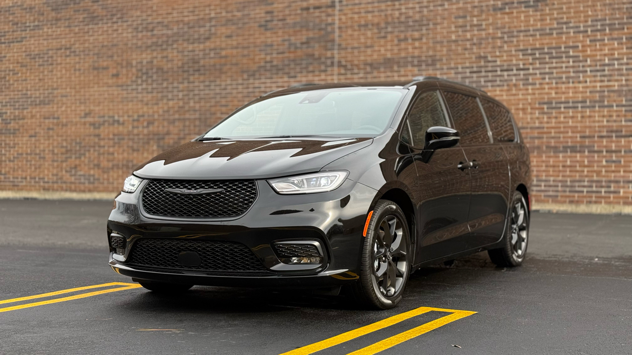 Chrysler Pacifica Limited 2025