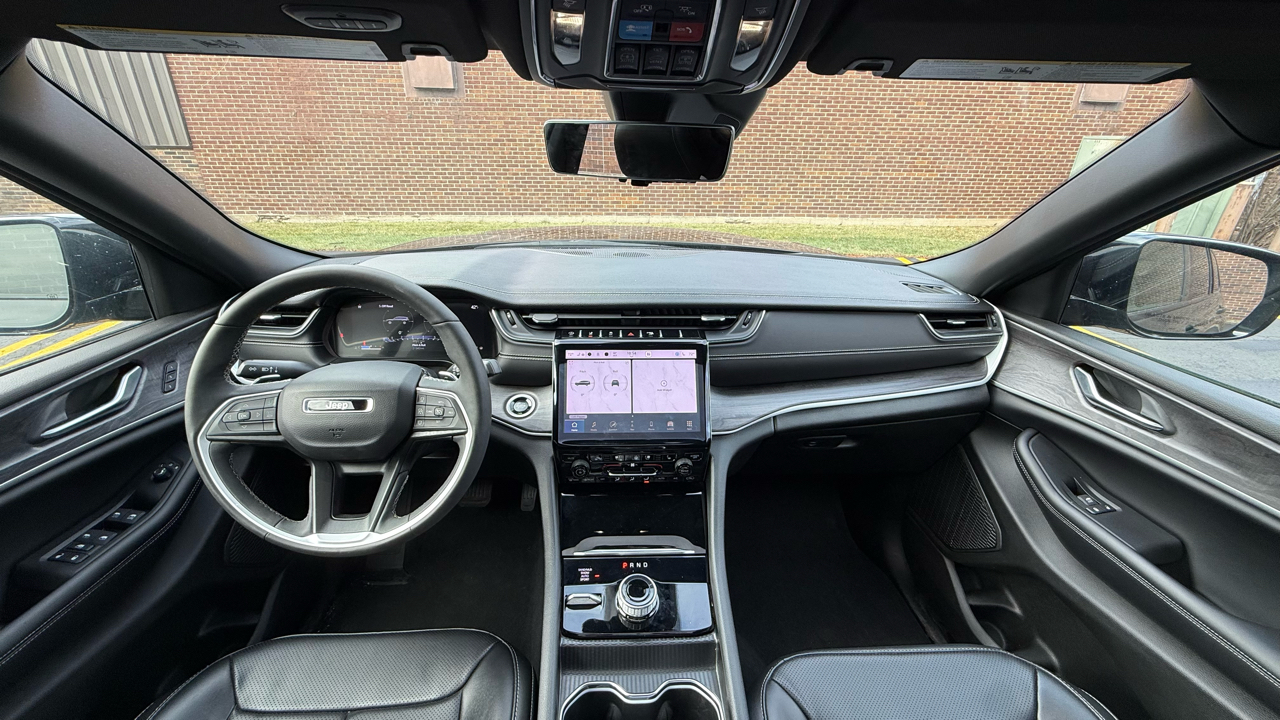 Jeep Grand Cherokee L Limited 4WD 2024