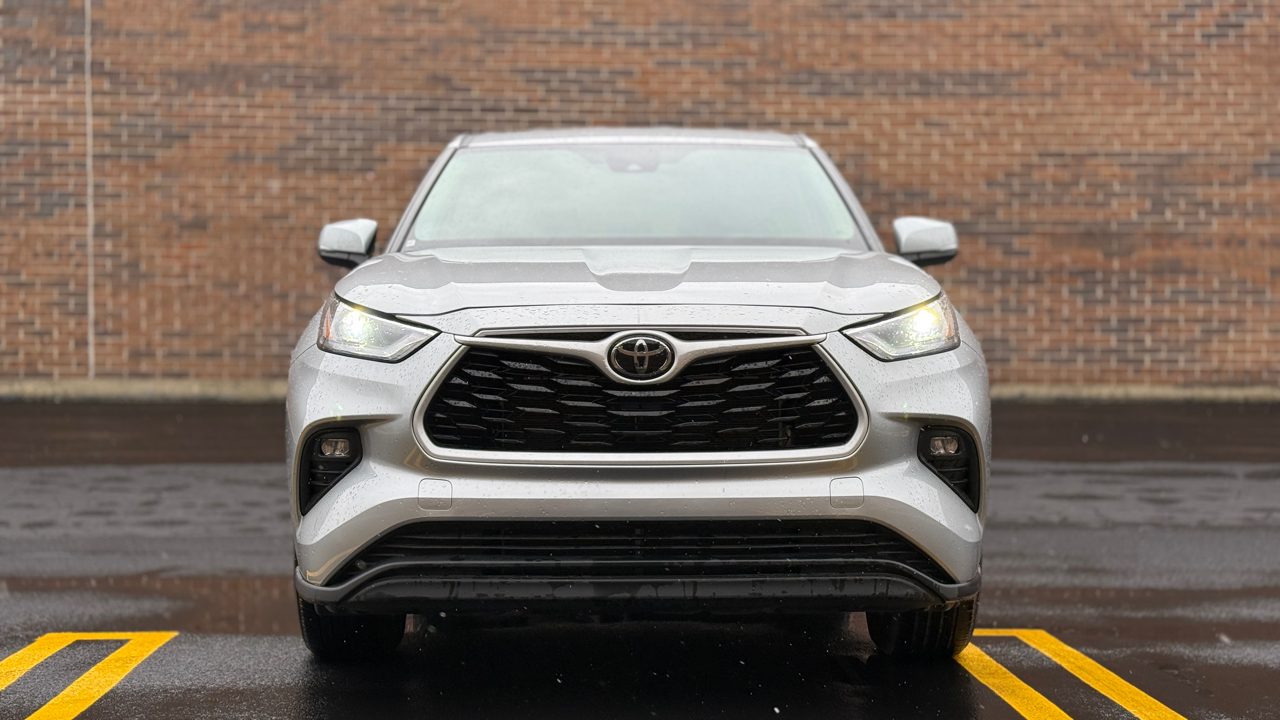 Toyota Highlander XLE 2025